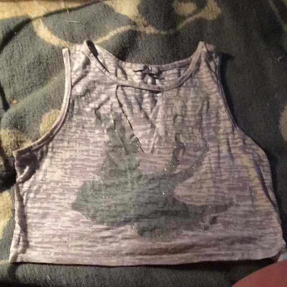 Tank tops - Picture 2 of 6